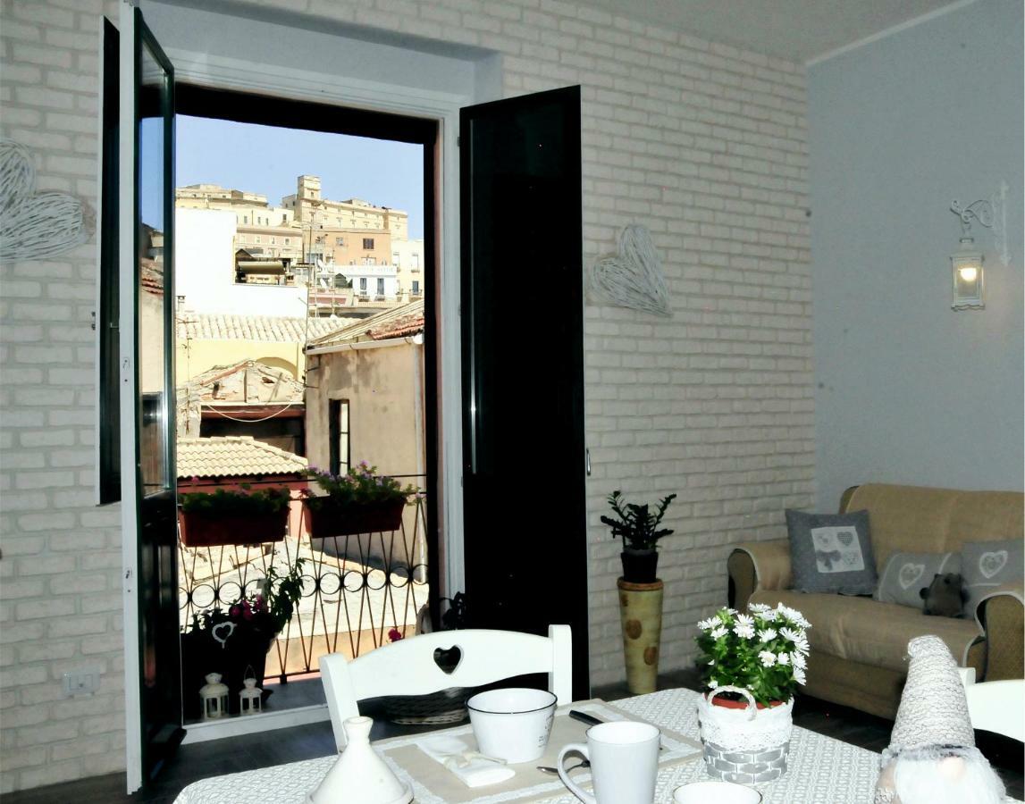 Romantic House Apartment